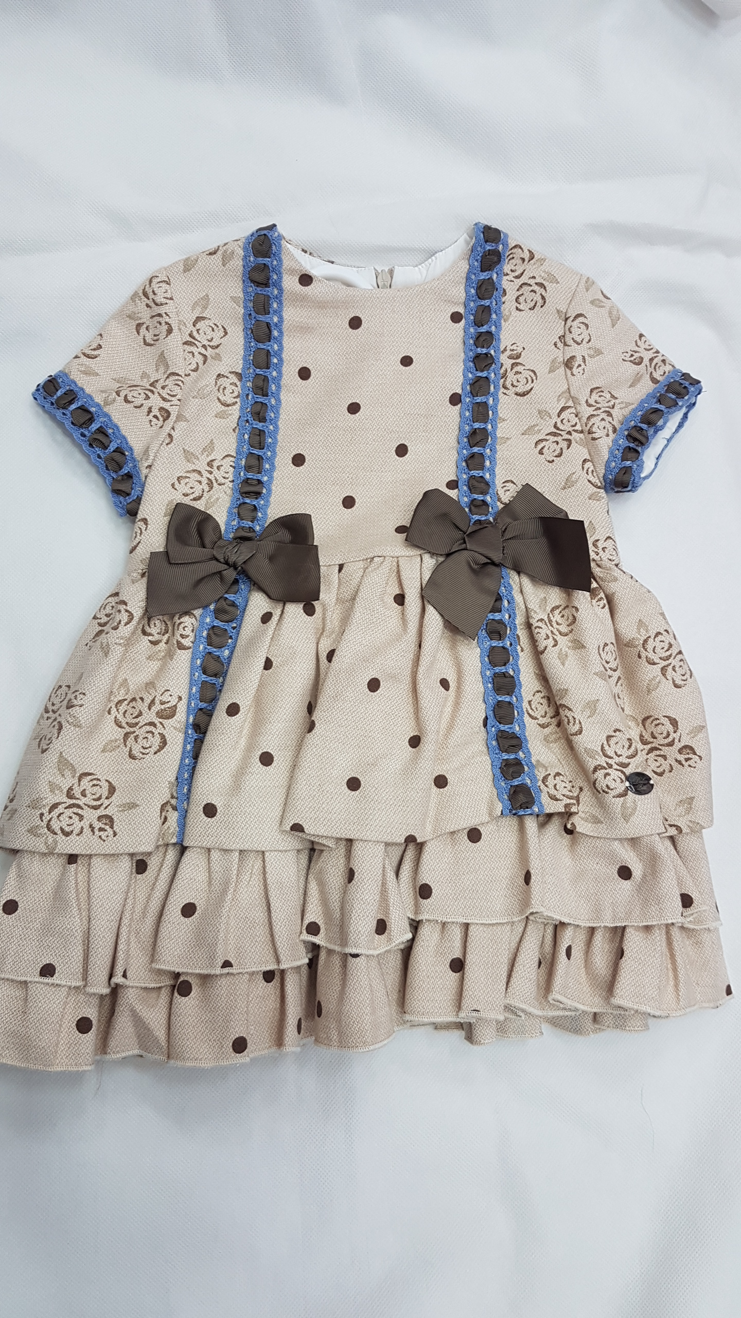 DOLCE PETIT Vestido infantil lunares camel DOLCE PETIT