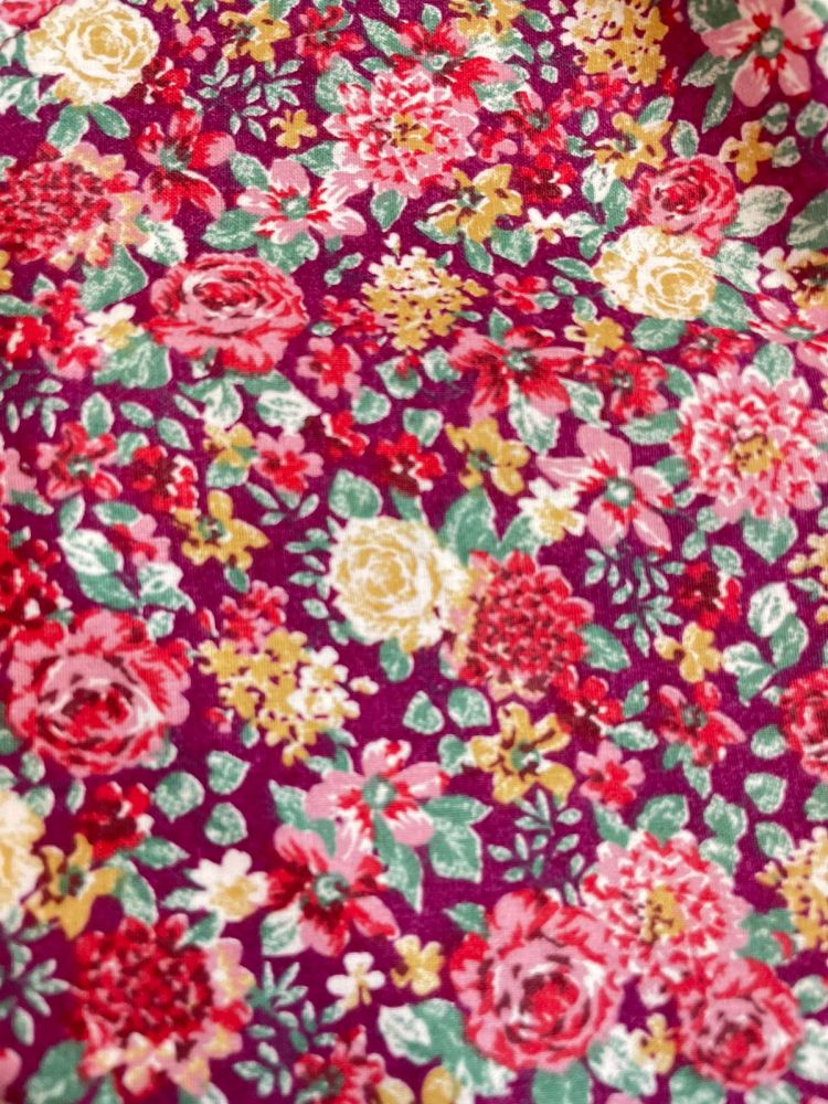 TRAJE DE PASTORA BURDEOS