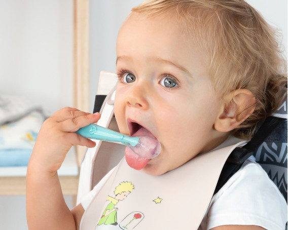 KIOKIDS Cuchara en silicona AZUL