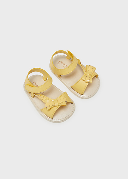 MAYORAL Sandalias lazo banana