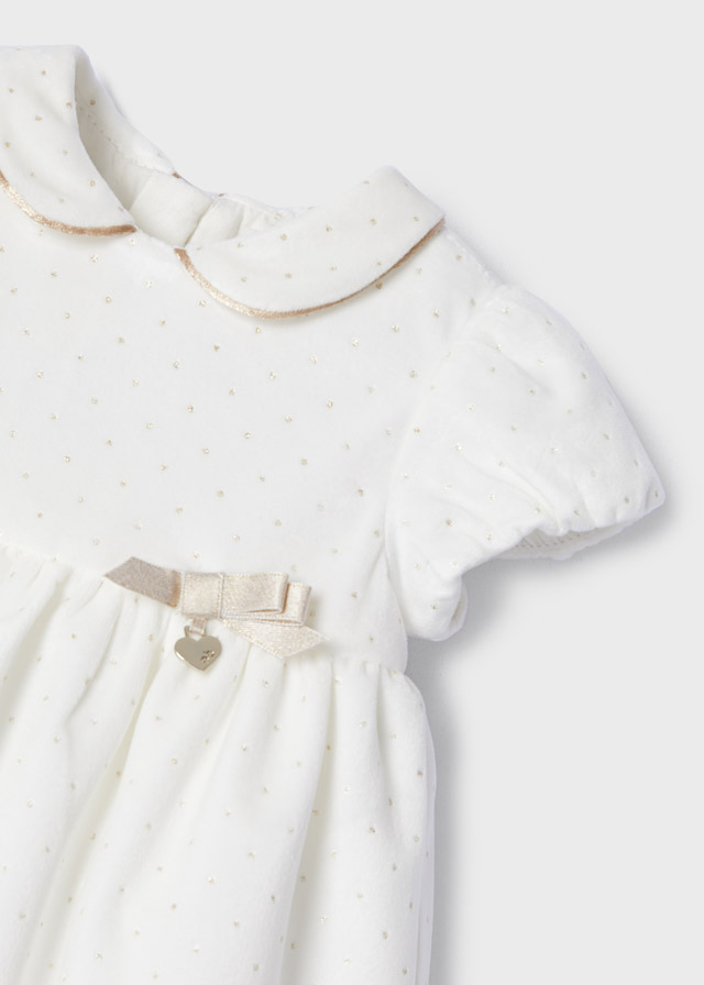 MAYORAL Vestido de terciopelo con capota Crudo