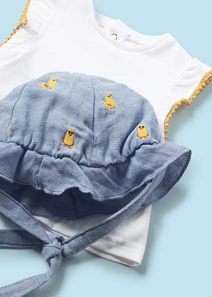 MAYORAL Conjunto peto con gorro Pollito