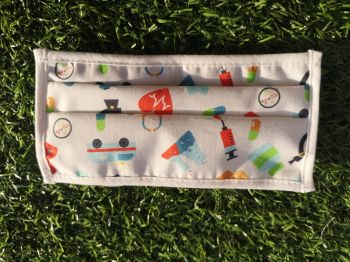 Mascarilla Infantil Lavable Estampado Mdicos con triple capa y filtro